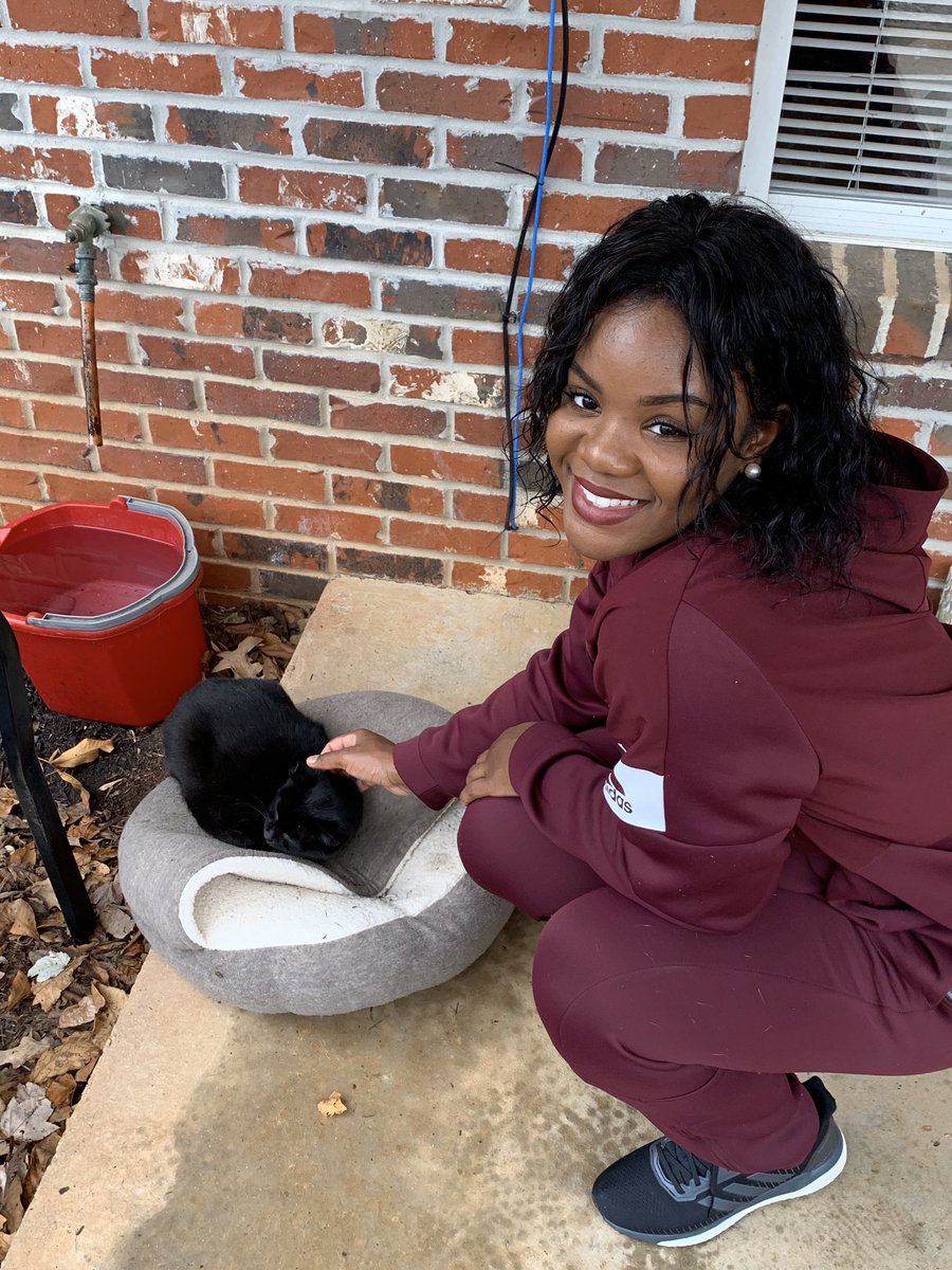 HailStateSpirit's tweet photo. It’s a GREAT day to be a Bulldog...
or any animal for that matter! 

Today we delivered supplies to help the @ochsms prepare for the holiday season! And we got to see some cute kittens and puppies in the process!

#FaMily #HailState https://t.co/kaknlwMtgm