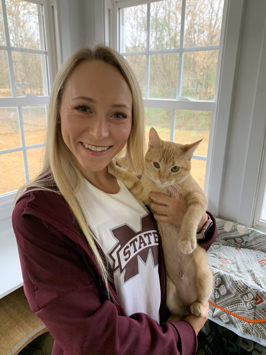 HailStateSpirit's tweet photo. It’s a GREAT day to be a Bulldog...
or any animal for that matter! 

Today we delivered supplies to help the @ochsms prepare for the holiday season! And we got to see some cute kittens and puppies in the process!

#FaMily #HailState https://t.co/kaknlwMtgm