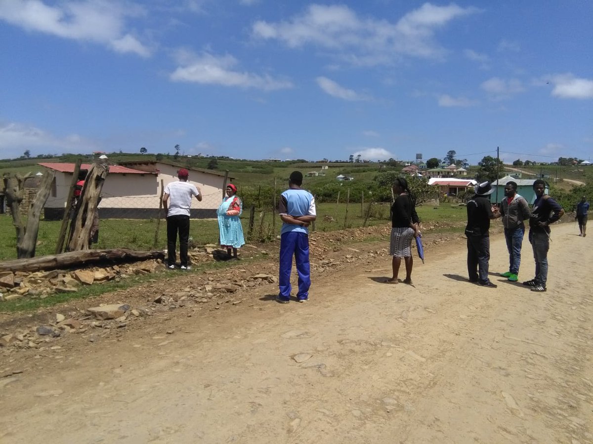 Hlmiteam's tweet photo. Sharing Jesus with our world....
Invite your world we're still at #Noratshasa #EasternCape #holylifefamily https://t.co/0BmFqFzai0
