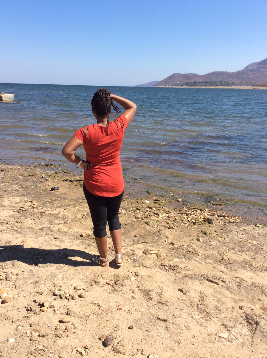 4evacaramel's tweet photo. Reflections.... https://t.co/SSJti5lGDf