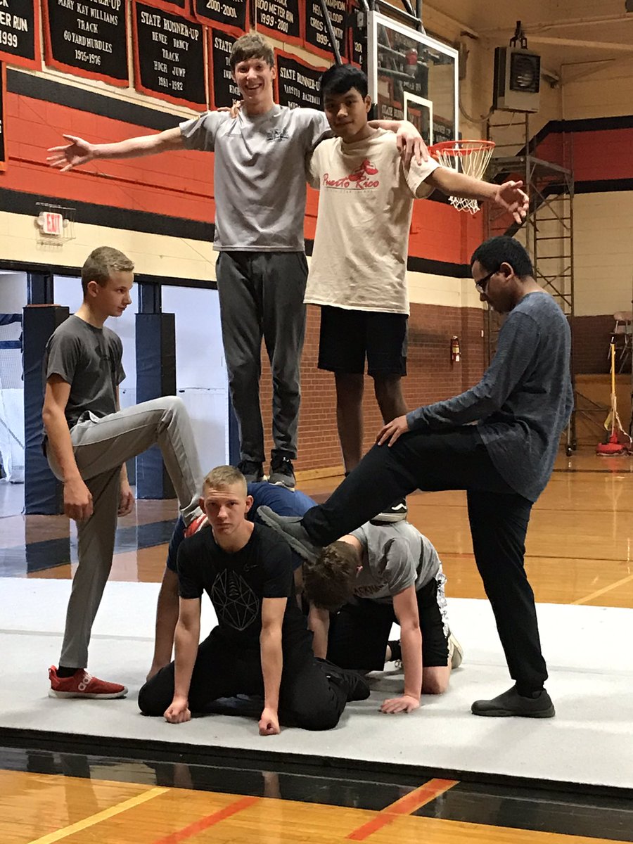 CoachEarlRoland's tweet photo. Finishing the week with a little gymnastics!!!  Soooo much fun!!!  #bunchofturkeys. @TheGreenesWWHS @dreward4 @WestWilkesHS https://t.co/HylkYHKQms
