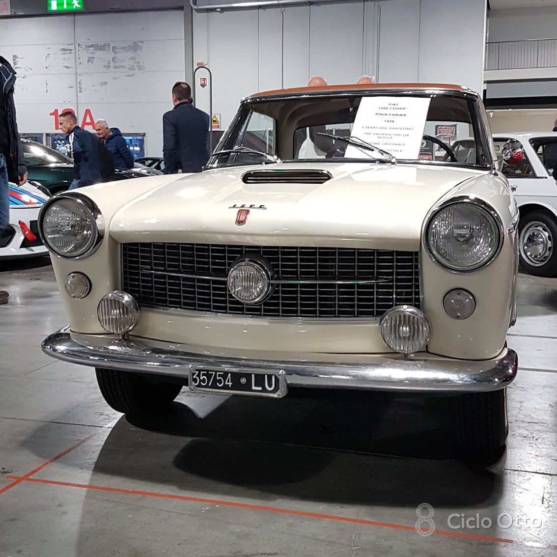 CicloOtto_it's tweet photo. First images from @MilAutoClassica with this Fiat 1200 Coupé Pininfarina, rare dualtone two doors from 1958.
More outstanding cars to come! 
--------------------------------------
🔎Follow @CicloOtto_it 
True #originalcontents
---
#classiccars #fiat #pininfarina #rarecars https://t.co/8eGUlAXbsA