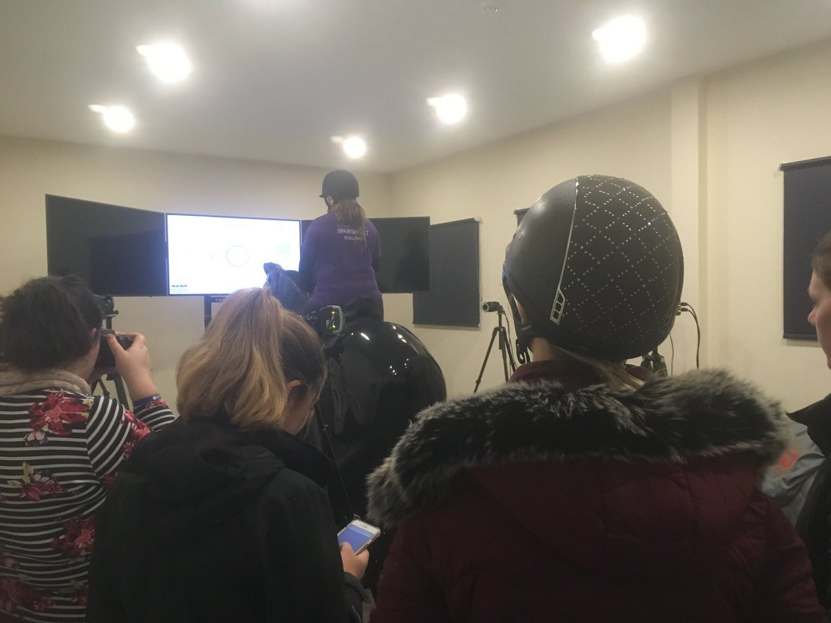 ljcequine's tweet photo. Some of our @UC_Sparsholt L5 equine undergrads collecting data for Equitation & Coaching module using our awesome @RacewoodLtd event simulator, our @qualisysab cameras & our @ChildericUK saddles today π getting ready to think about potential dissertations #ucsequine #stemequine https://t.co/k3nb4i6QS3