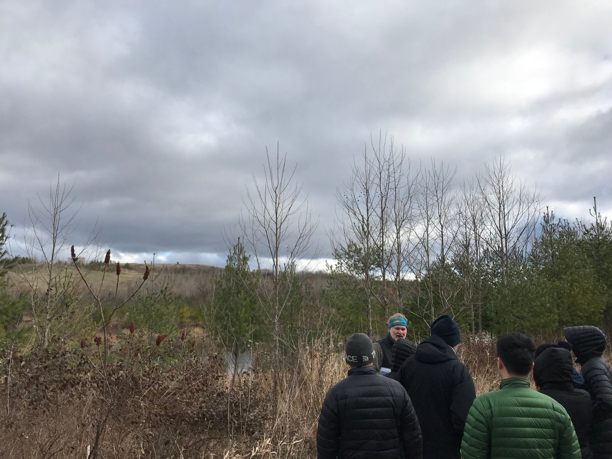 frwatershed's tweet photo. #ThankYou @Fidomobile volunteers for planting 80 native trees and shrubs today with FRW to improve native biodiversity and ecological integrity in the #RougeWatershed!  Volunteers also visited the FRW-restored #BeareWetland - check out the construction shot from 2004❗️ https://t.co/BHzfP7UwnK