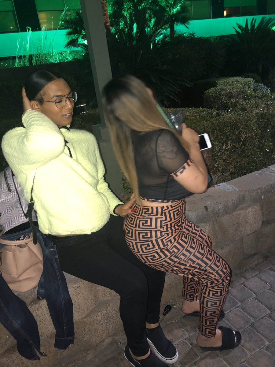 xosonnette's tweet photo. I just wanna relive this night again🥳🤣 #mybitchperiodt👯‍♂️ https://t.co/213syQbtIC