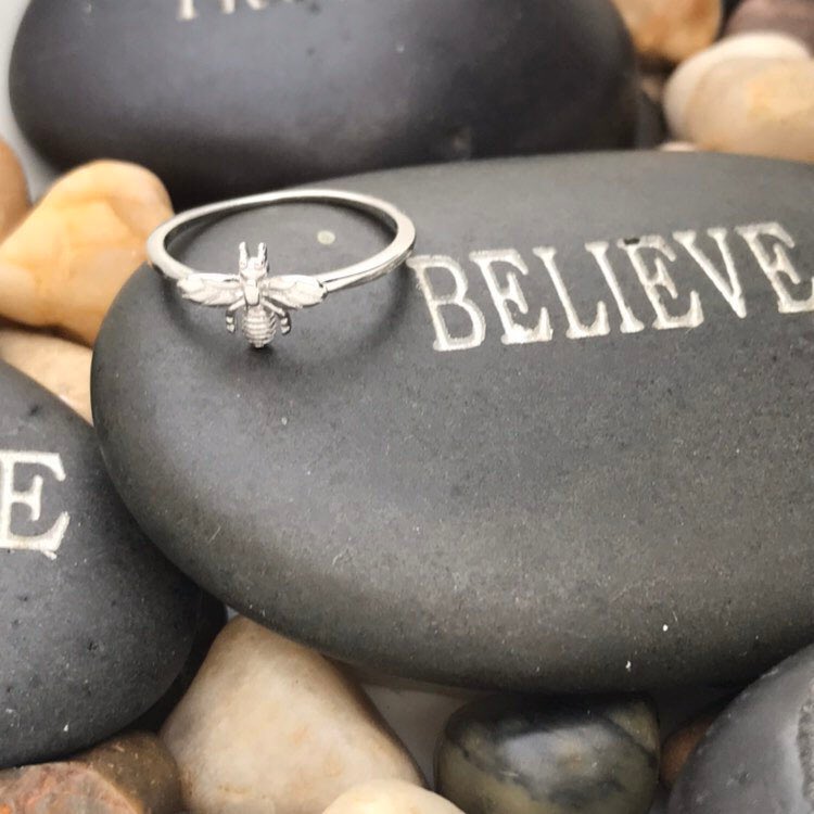 whatevs1's tweet photo. Excited to share this item from my #etsy shop: 925 sterling silver Bee ring https://t.co/kgeZ6H5Bkb
$22.00 https://t.co/e6iUwAD0FG