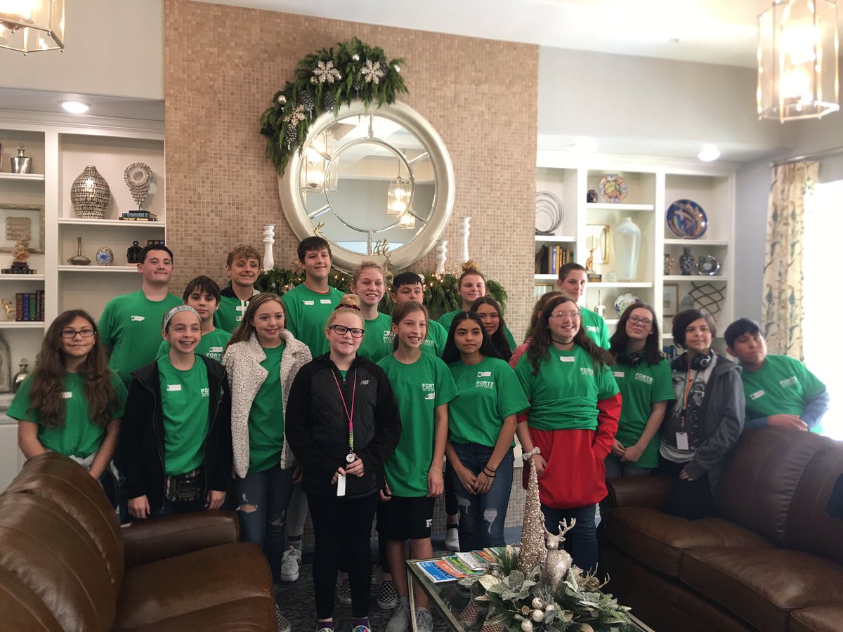 DeeParnell1's tweet photo. Legacy Oaks is a great place to spend Forte’s Day of Service 2019.#FJHDayofService19 https://t.co/aSDGurX5fA