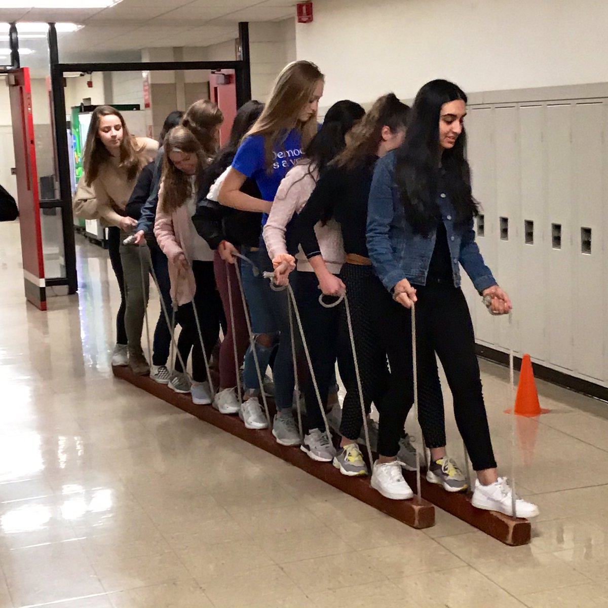 GKeyclub's tweet photo. Thank you senior leaders for an awesome team building experience at our last Key Club meeting! @keyclub @Kiwanis @GE_Rams @GlenbardDist87 #WeAreEast #ramtastic https://t.co/zzw0Ox3l9w