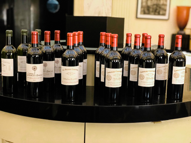 ChefJJoho's tweet image. Château Cheval Blanc tasting at Everest. Featuring vintages 1939 and 1934.