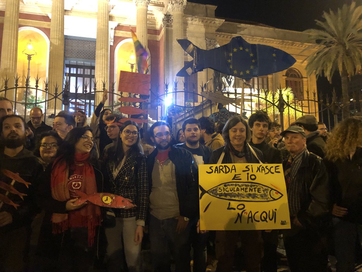 22/11/2019 SARDINE PALERMITANE. PALERMO NON SI LEGA.
#Sardine #palermononsilega #SardinecontroSalvini #Palermo #Palermocittaaperta