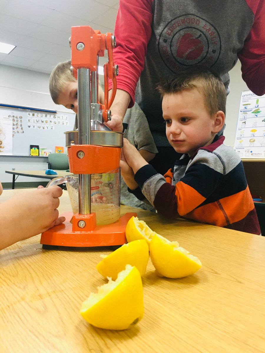 EdgewoodEarly's tweet image. Meet our simple machine star this week: the lever! Our three year old friends are learning that when life gives you levers, you can make lemonade! 🍋 #STEAM #maketolearn #EdgewoodProud