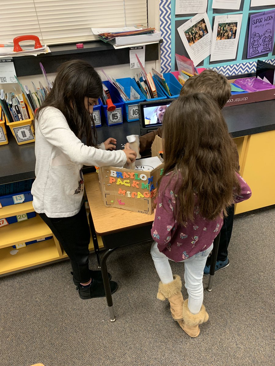 ErianneFairley's tweet photo. We’re having a blast at our patterns of movement arcade! #Tadlocklearns #secondrocks https://t.co/5J0lgyb4GR