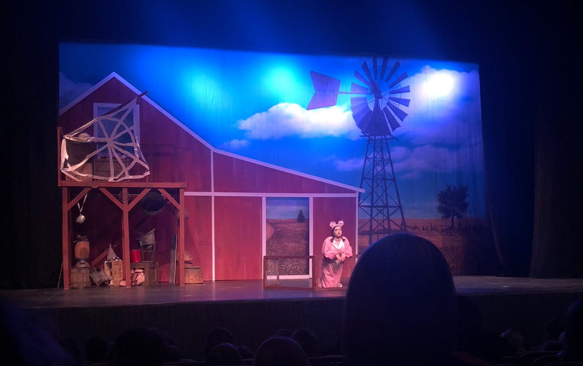 BergerBears's tweet photo. 2nd graders at LE Berger enjoyed a performance of Charlotte's Web by the MSUM Theater.  Prior to the performance, students enjoyed reading the book and learning about theater etiquette. https://t.co/UIRNVtnBGd