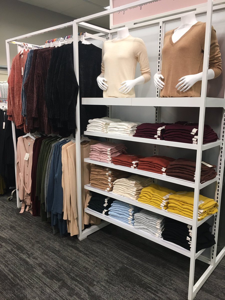 SarahStyle985's tweet photo. Thank you Style DBO’s Anna &amp; Jennifer for keeping our folds crisp and clean! ✨Style Team is ready for the #HoliDeals!🎄🎁 #Target #TargetStyle https://t.co/72K0Cpi1vX