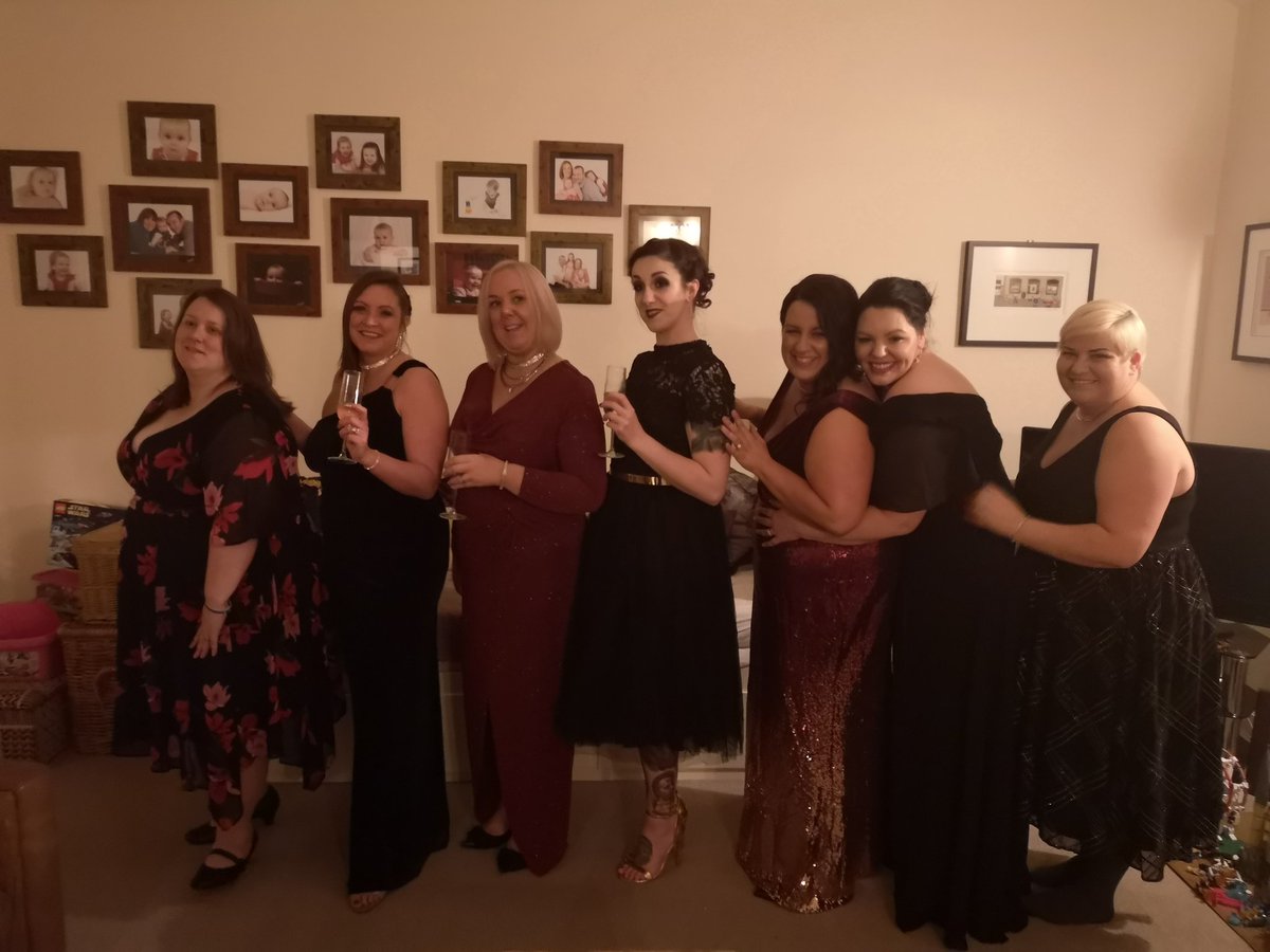 All ready for the #harrogatemumblerawards2019 #mrssmiths #paintingpots