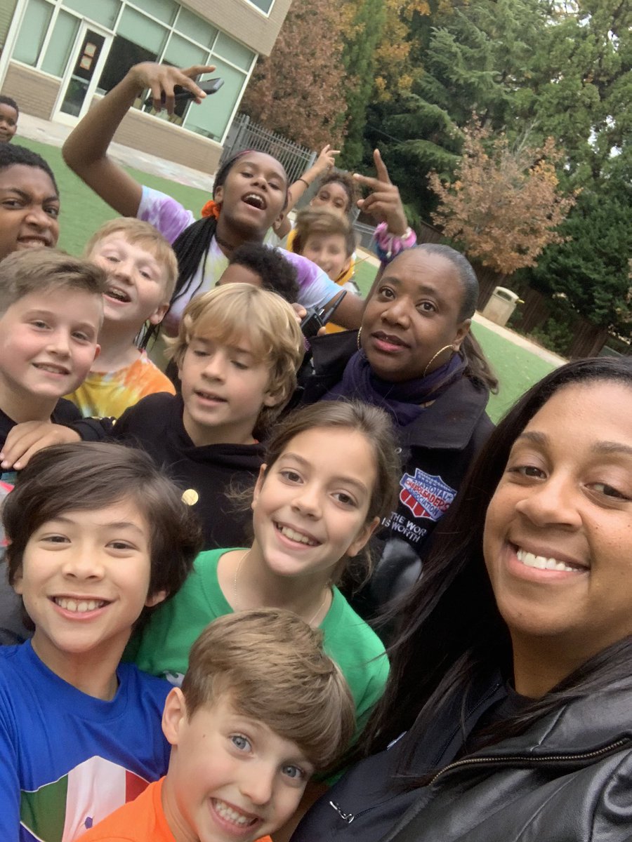 drjtoney's tweet image. Thankful for @TheClubAfterSch for taking such good care of @APS_SPARK students!!!! Happy Thanksgiving!!! #SPARKgratitude