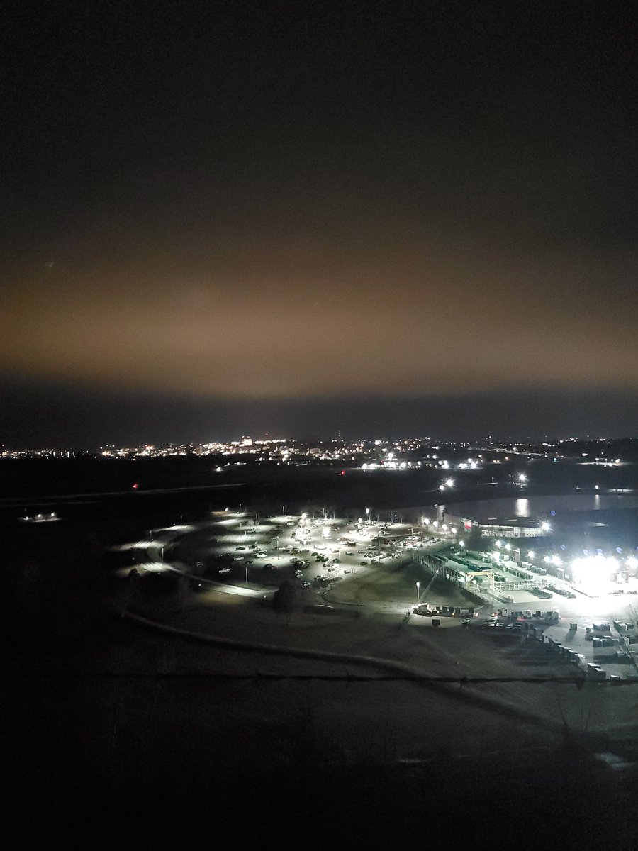 UncleRhec's tweet photo. Late night drives https://t.co/8VDQjKIZlr