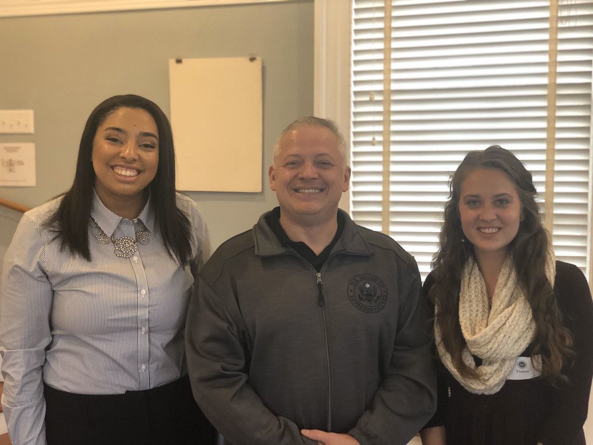 FCNL's tweet photo. Earlier in the fall, students from the Tandem Friends School lobbied @RepRiggleman to join the Climate Solutions Caucus. Today, he met with those students again and talked to them about his decision to join the caucus.
Thank you, @RepRiggleman! #FriendsLobby https://t.co/BI5WeUrChb