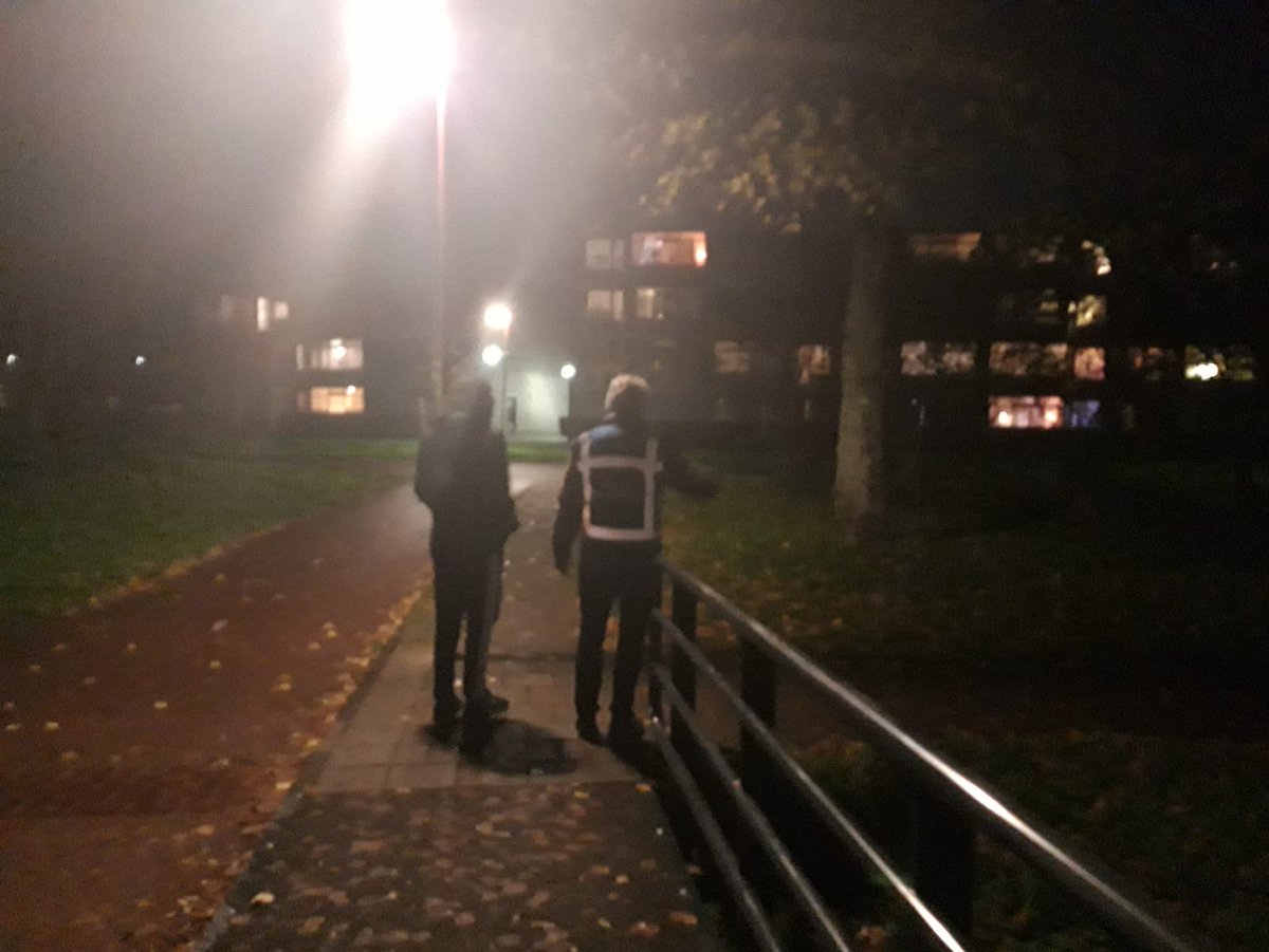 BuurtwerkZM's tweet photo. Ambulante ronde in #Rokkeveen samen met @WAS_Rokkeveen. Een compliment aan al die betrokken vrijwilligers die een bijdrage aan een veilige wijk leveren 💪 #Buurtwerk https://t.co/f0mzNvDgd9