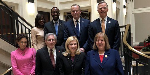 LungAssociation's tweet image. Today we joined medical & public health organizations at the @WhiteHouse to urge @POTUS and his Administration to follow through on their promise to clear the markets of all flavored #ecigarettes, including mint and menthol that hook youth on tobacco.