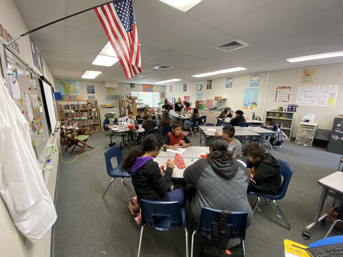 wf_wildcats's tweet photo. Room 21giving! So thankful for our Clowder Community! And all our supporters like @farmfreshtoyou Wishing everybody a very Happy Thanksgiving!!! ๐ฆ #ClowderPower! #Great2BWUSD https://t.co/gtc06UBcrR