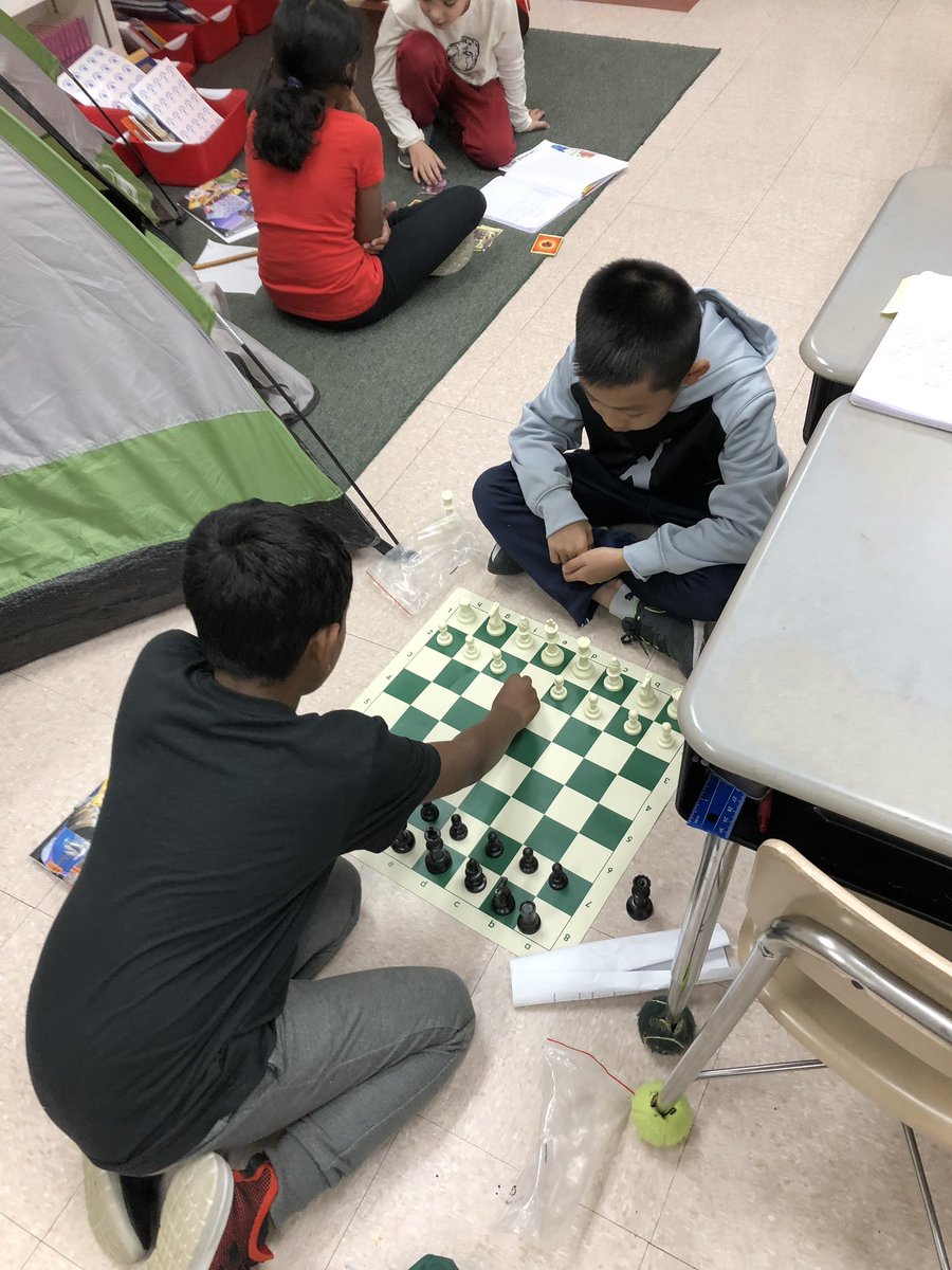 GaudiosoGina's tweet photo. 3G was in full HARMONY. We wrote a “How to . . . “ piece on a a task we can teach. We then paired up & taught each other. From gymnastics, to making slime, to learning another language, we learned we should be appreciated for our differences & we should share them with others! https://t.co/2RgquIQJ00