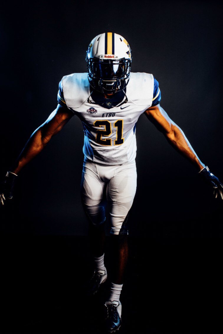 MosleyJaylon's tweet photo. Blessed To Receive My First Offer From East Texas baptist University 
@ETBUCoachRu @ETBU_Football https://t.co/lIravjswE6
