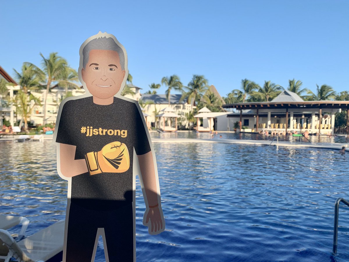 ELBTravels's tweet photo. #flatjaime tagged along for a little R&amp;R in the DR! @jajones83 #jjstrong https://t.co/AfRmJTR334