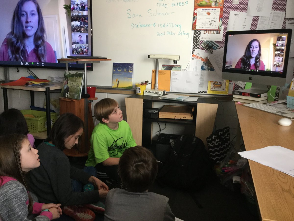 Ridgeview Dimensions Academy students enjoyed talking to explorer Alyssa Adler about sea otters with National Geographic Classroom. #ExplorerClassroom  
<a href="/NatGeoEducation/">Nat Geo Education</a>