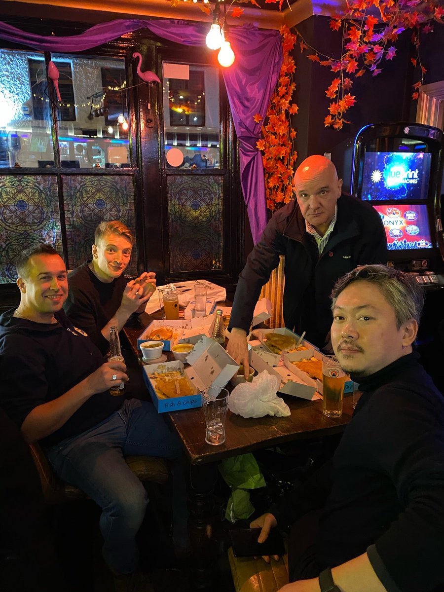 alonorbach's tweet photo. Farewell @samsung_dev! #GalaxyGameDev (at @_TheLondonStone in Staines) https://t.co/vzC5S2ktN3 https://t.co/nHMYUchEX8