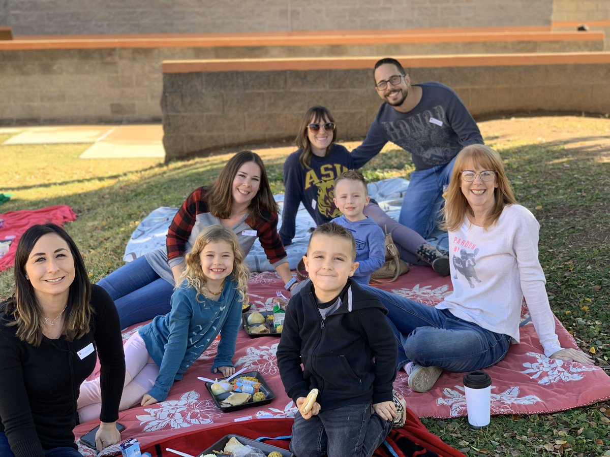 RedfieldSUSD's tweet photo. Thank you to all of our family members and guests who joined us today for our Thanksgiving lunch!  A very special thanks to Mrs. Gossen and our amazing cafeteria staff and volunteers who work so hard to make this day special for all of us!
#RedfieldRocks https://t.co/oSuiSwZxZa