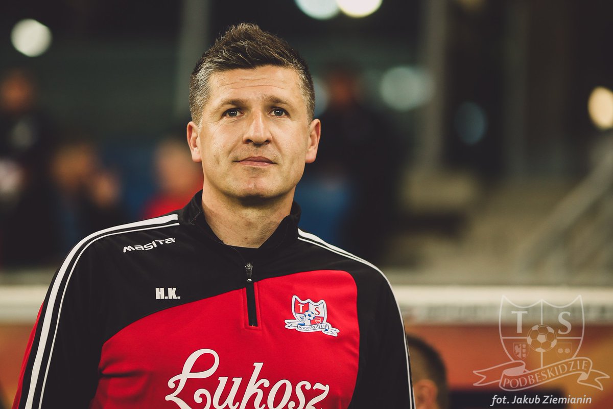 TSP_SA's tweet photo. 🎙 Konferencja po meczu #PODCHO
👉H. Kościukiewicz: Zamykamy mecze w Bielsku-Białej zwycięstwem https://t.co/yH9FN7LqCU
👉Z. Smółka: Żałuję, że nie udało się zapunktować: https://t.co/1xZMV2fO9f https://t.co/AP4xTGdr3H