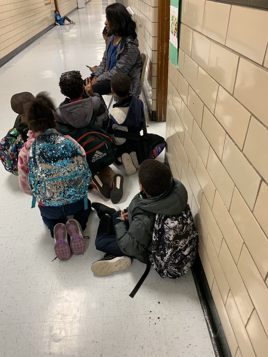 MrsKReavis's tweet photo. One of our fabulous teachers utilizing bus dismissal time wisely by asking students math facts questions. #thisiswhatbusdismissallookslike #fridaychronicles https://t.co/fFSip8hTiG