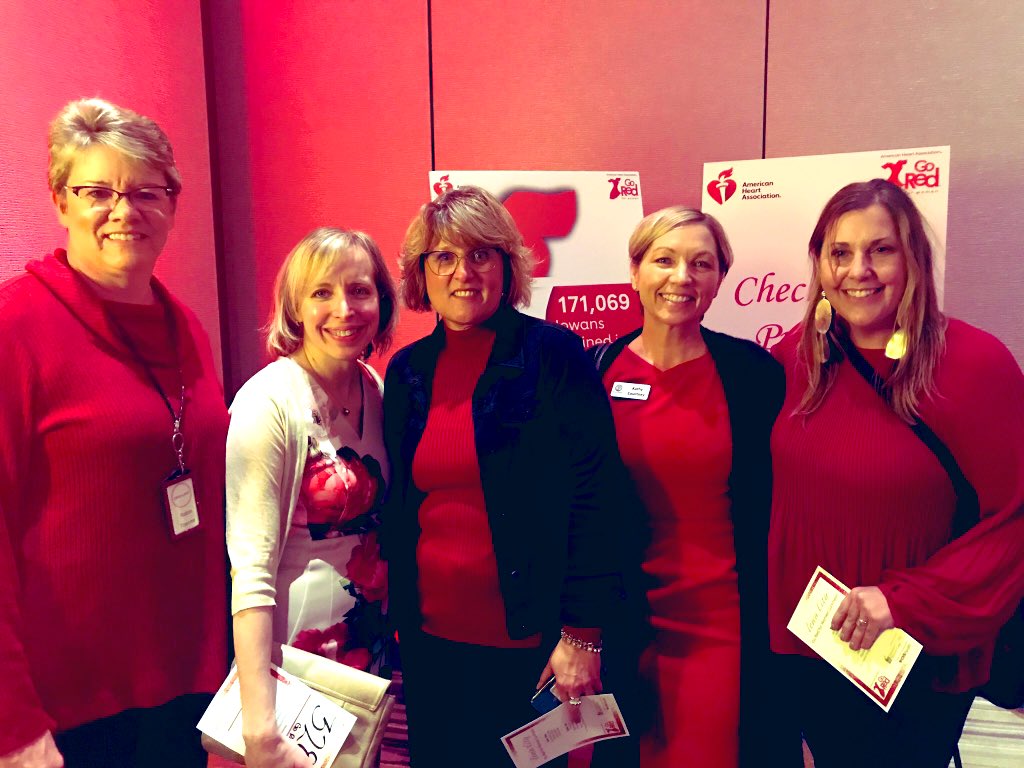 MurerCorrigan's tweet photo. #ICGoRed Working together to save the lives of the amazing women we #love - Our mothers, sisters, & friends. I had a great experience on the GoRed Executive Committee Thanks Julie & Renda for your leadership @CVSHealth @uihealthcare @AHAIowa https://t.co/Rc9Jw9AysN