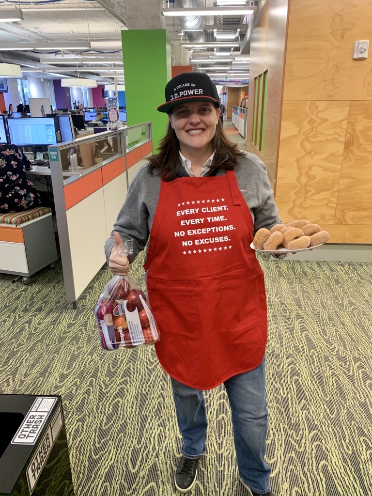TBirkm's tweet photo. The J.D. Power celebration continues with fresh donuts and cider! We are thanking our folks for loving our clients the sweetest way we know how! Cheers to a decade of being #1!! #everyclienteverytime https://t.co/fSjl5bd0kB
