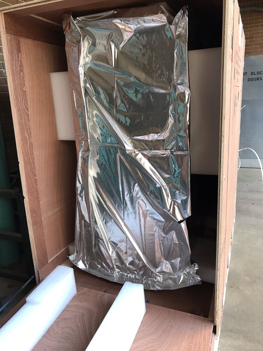 KM_Hines's tweet image. Yesterday was a big day for the lab, metaphorically, physically and emotionally! Our Waters Synapt XS, UPLC system and new office furniture all arrived within an hour. #HinesLabUGA is ready to get to work!