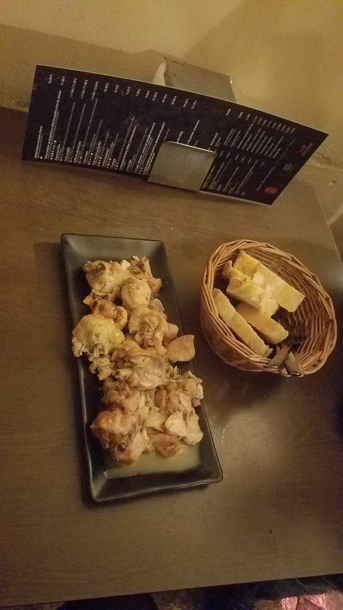 bertotetrix's tweet photo. #HablamosdeGranada y de sus tapas!!!!
#KLMVuelaSostenible https://t.co/2d9KeFcIRf