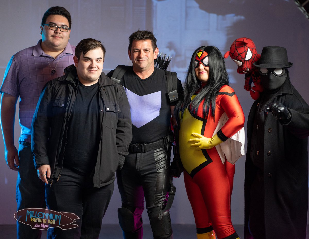 FandomBarLV's tweet photo. The #GreatAmericanComic Con After Party was a fun time after the day at the con, with #nickjbensonofficial! Photos @MichaelKeene #MFBLV #Fandom #Cosplay #VegasCosplay #FandomBar #WeAreFandom #MFBcosplay #LetsFandom #LasVegas #CommunityArtCopslay #MillenniumFandomBar https://t.co/XKphIXuyL1