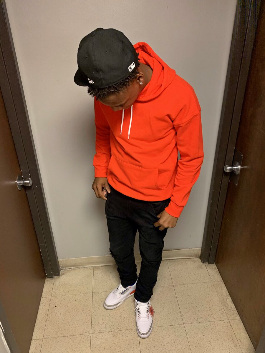 CalvinBanks126's tweet photo. 🧡 https://t.co/rELFV5V5Yj