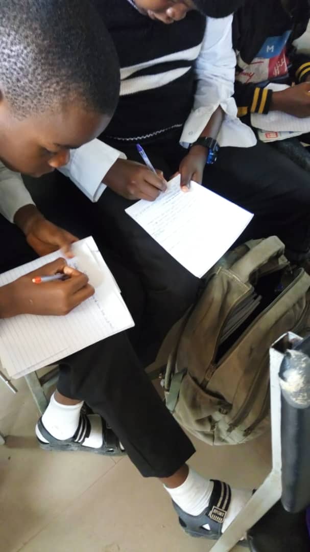 GBulus's tweet photo. @JudithAlegieuno organised #24HoursofReality for young school children for #ClimateAction and I had the privilege to present #TruthIntoAction for #ClimateEmergency on #ClimateCrises
@algore @ClimateReality @AfricaCRP https://t.co/UdIcPT90yG