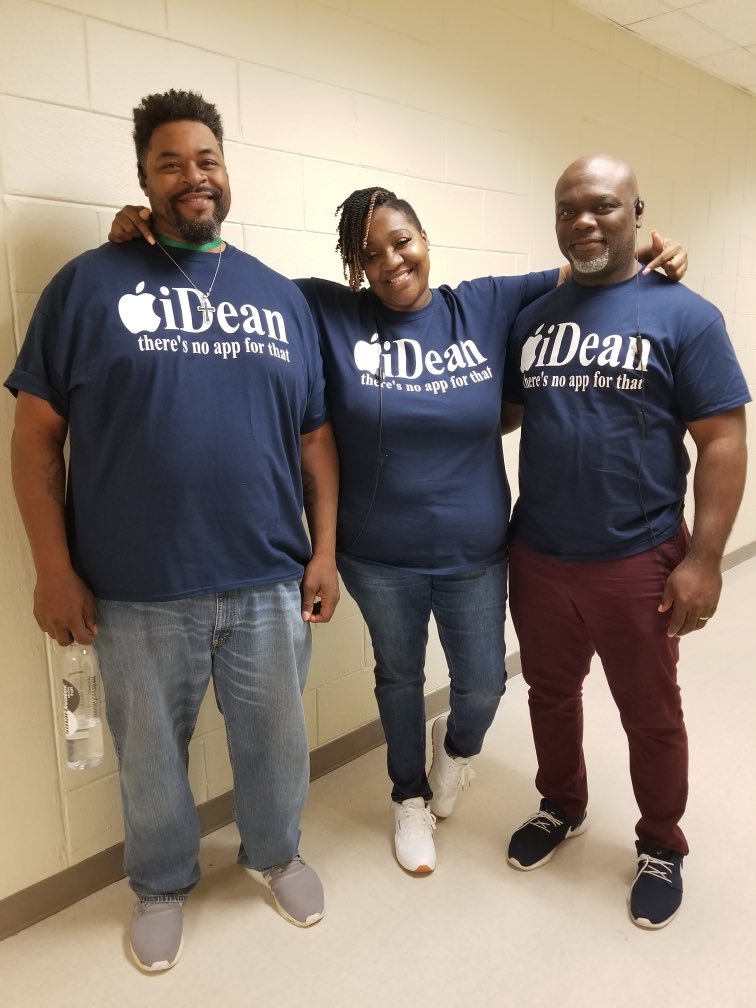DioneDSimon's tweet photo. Our Deans of Culture are all that plus some!!!!!! Thank you for your service each and everyday! #noappforthat @HAES_APGreen @HAESAPprek_2 @DrArnoldAP_HAES @mcgruder_g https://t.co/kathhC0N89