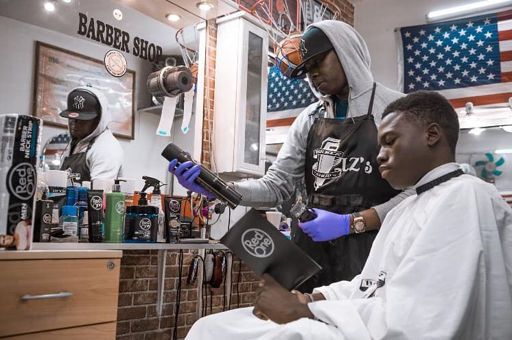 FlaTheRipper's tweet photo. So proud of my bro @Zizbarbershop now brand ambassador of @redonewaxofficial ...
Blessings on blessings more to come 🙏♥️🇸🇳
#Barbershop #haircut #cut #fashion #culture #redonewax https://t.co/Nds2T79i0U