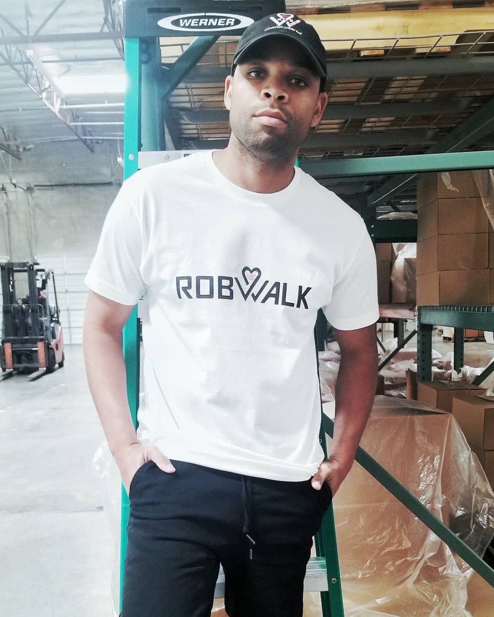 robwalkmusic's tweet photo. "You Cant Climb The Ladder Of Success With Your Hands In Your Pocket." https://t.co/LczhAWzEM7