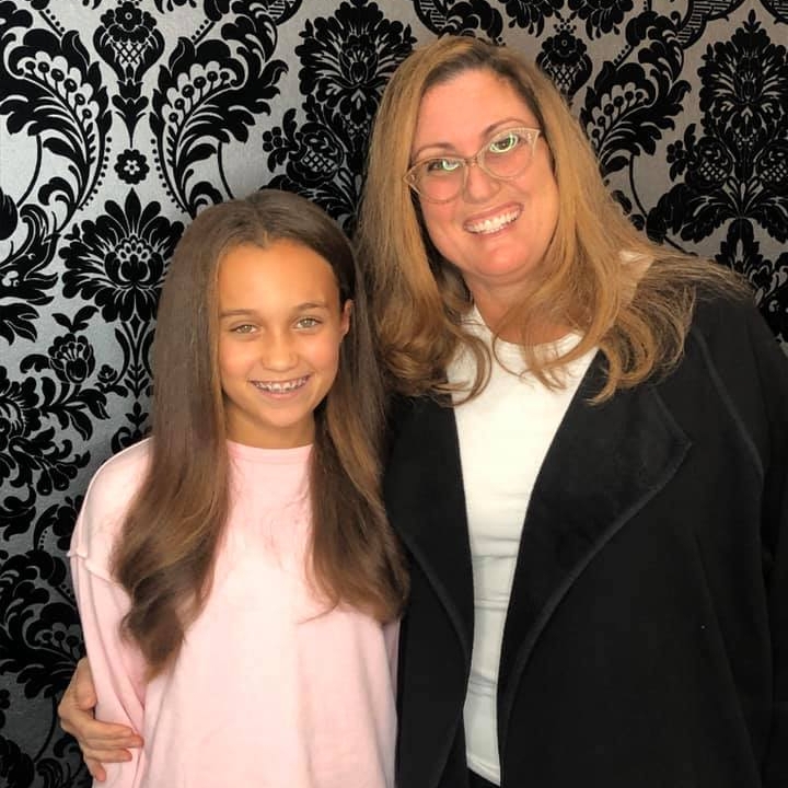 CherryBDBar's tweet photo. Shoutout to this gorgeous mother daughter duo at Cherry Blow Dry Bar Princeton! ✨🍒

Check out our most recently opened location by booking today – https://t.co/YS9vsO8wk0

#CherryBlowDryBar #CherryBlowDryBarPrinceton #haircare #blowout #blowdry #hairinspo #curlyhair #hairgoals https://t.co/NJ2wGfIs4T