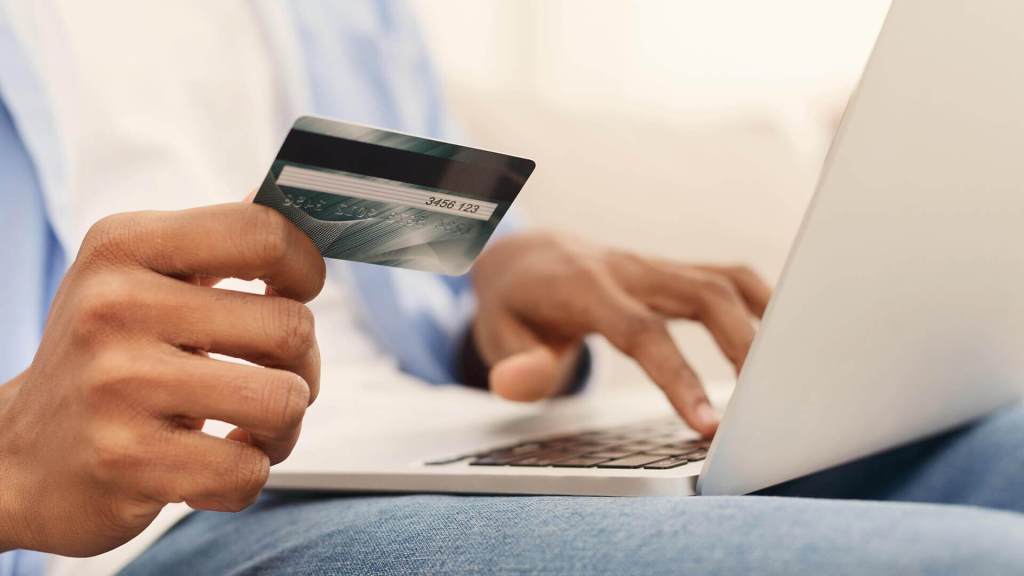 FindOnlineJobs's tweet photo. Paid search trends to watch for the 2019 holiday shopping season https://t.co/oZIkbFQmu8 https://t.co/BOpnUxydzc