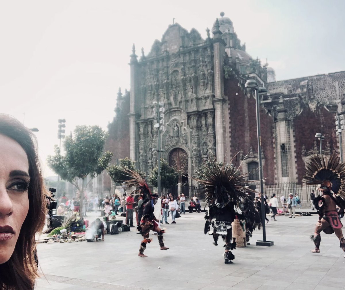 BarquinBarbara's tweet photo. ¿Cómo se sentía México y a qué sabía México antes y durante la conquista? Genial la experiencia de Ecos Mestizos de Amazon Prime Video para presentar Hernán, La Serie.
Pronto la nota en Cuéntamelo ya y Noticieros Televisa.
#AmazonPrimeVideo #Hernanlaserie #turibuscdmx https://t.co/tUZAaXojsq