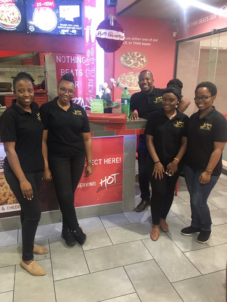 LeboneInspires's tweet photo. @ssmmusicandarts Team Supporting Black Excellence 🍕💫 #rebelspizza https://t.co/87yHI5mTrt