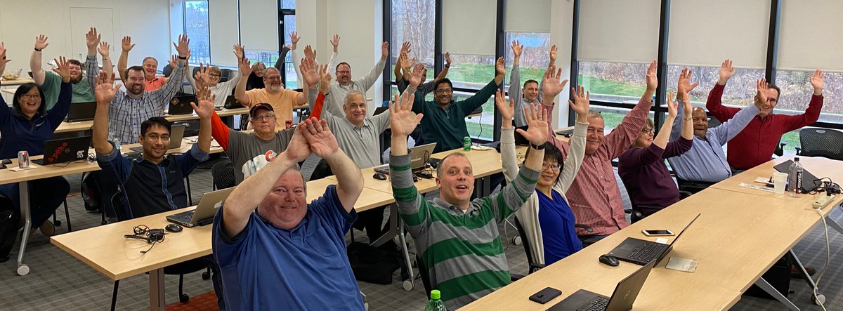 joelkallman's tweet image. Another smashing day with an @Oracle Autonomous Database + @OracleAPEX Workshop!  Everyone walks way with their own Free Autonomous Database!

Many thanks to @rgravens &amp;amp; @NEOOUG for hosting us!

#orclapex #LowCode #MOCA