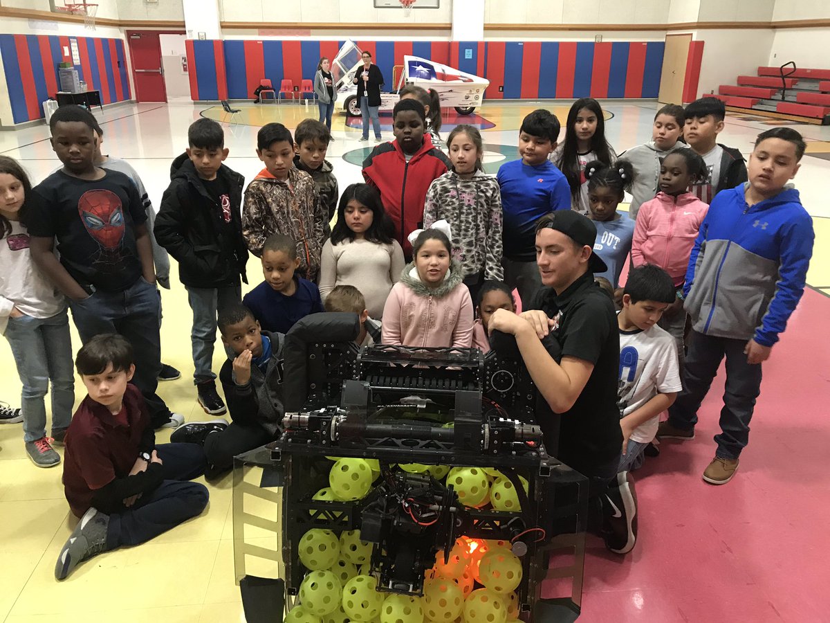 Robowranglers 148 tweet media