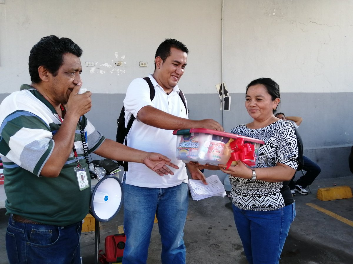 SitrasoyaO's tweet photo. Muchas felicidades a nuestra ganadora la empleada Julia Guadalupe https://t.co/P0P8caTXGh